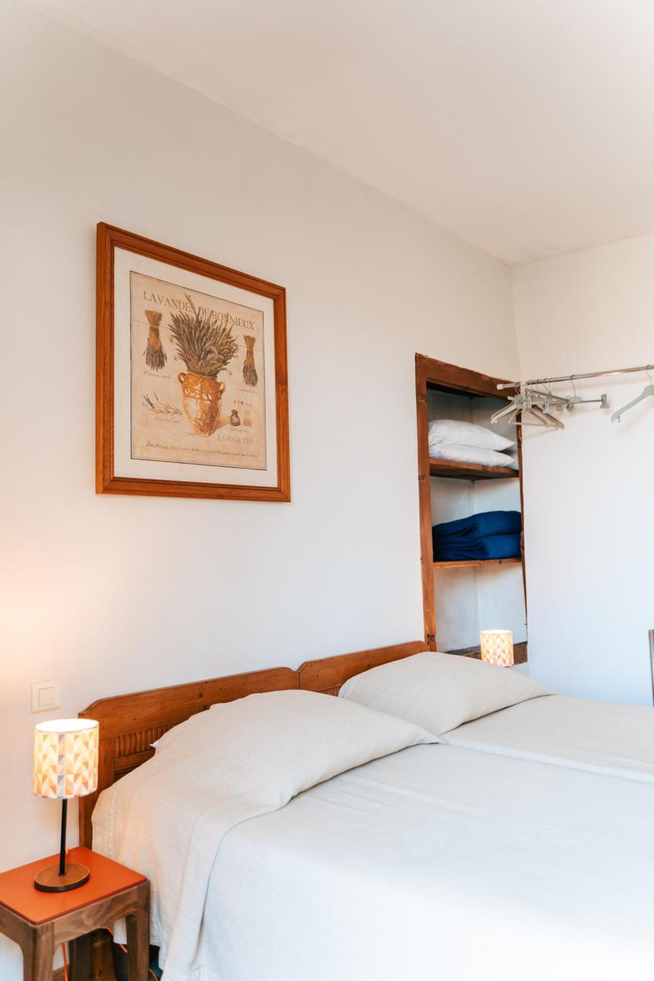 Hotel Des Consuls Castelnau-de-Montmiral ภายนอก รูปภาพ