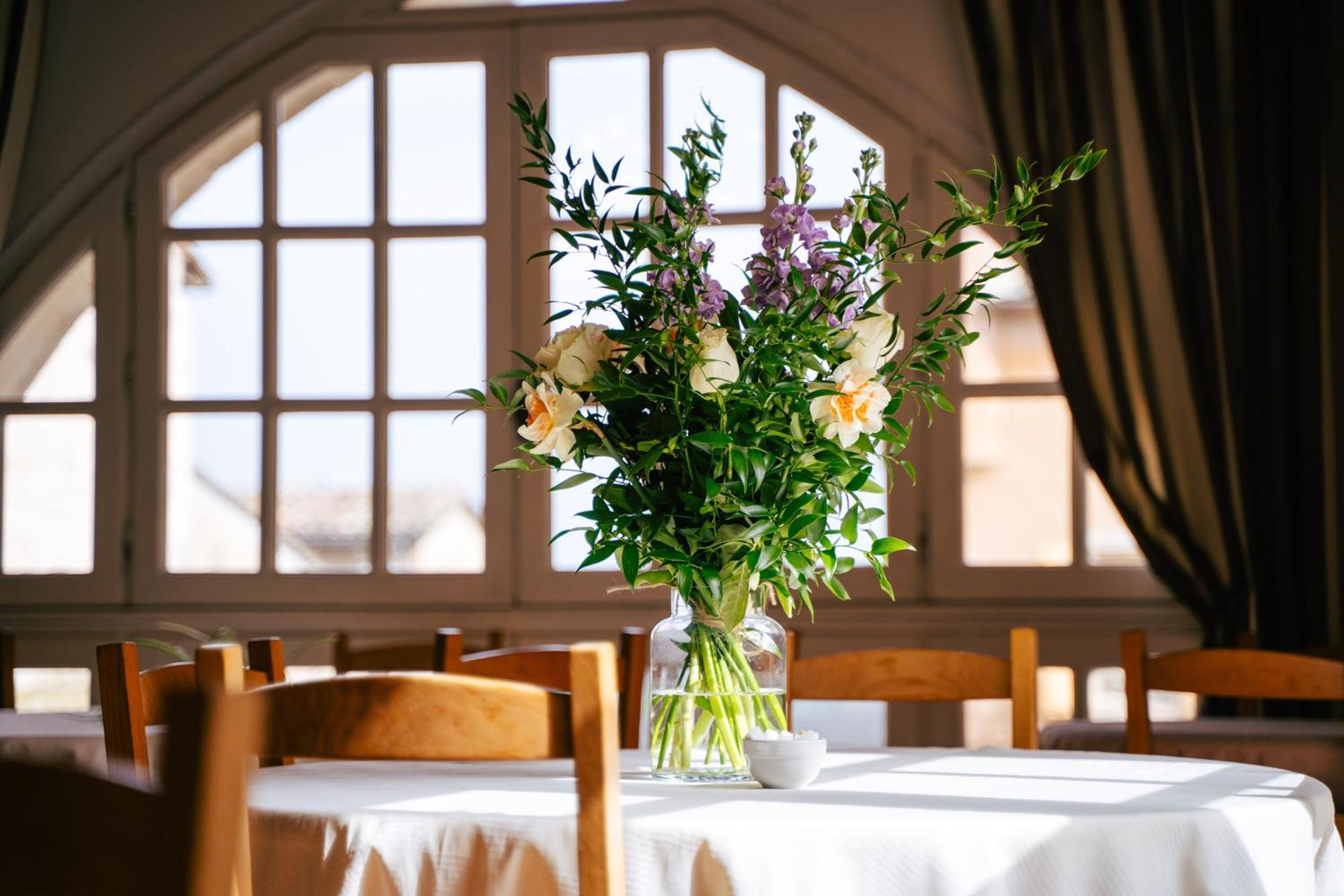 Hotel Des Consuls Castelnau-de-Montmiral ภายนอก รูปภาพ